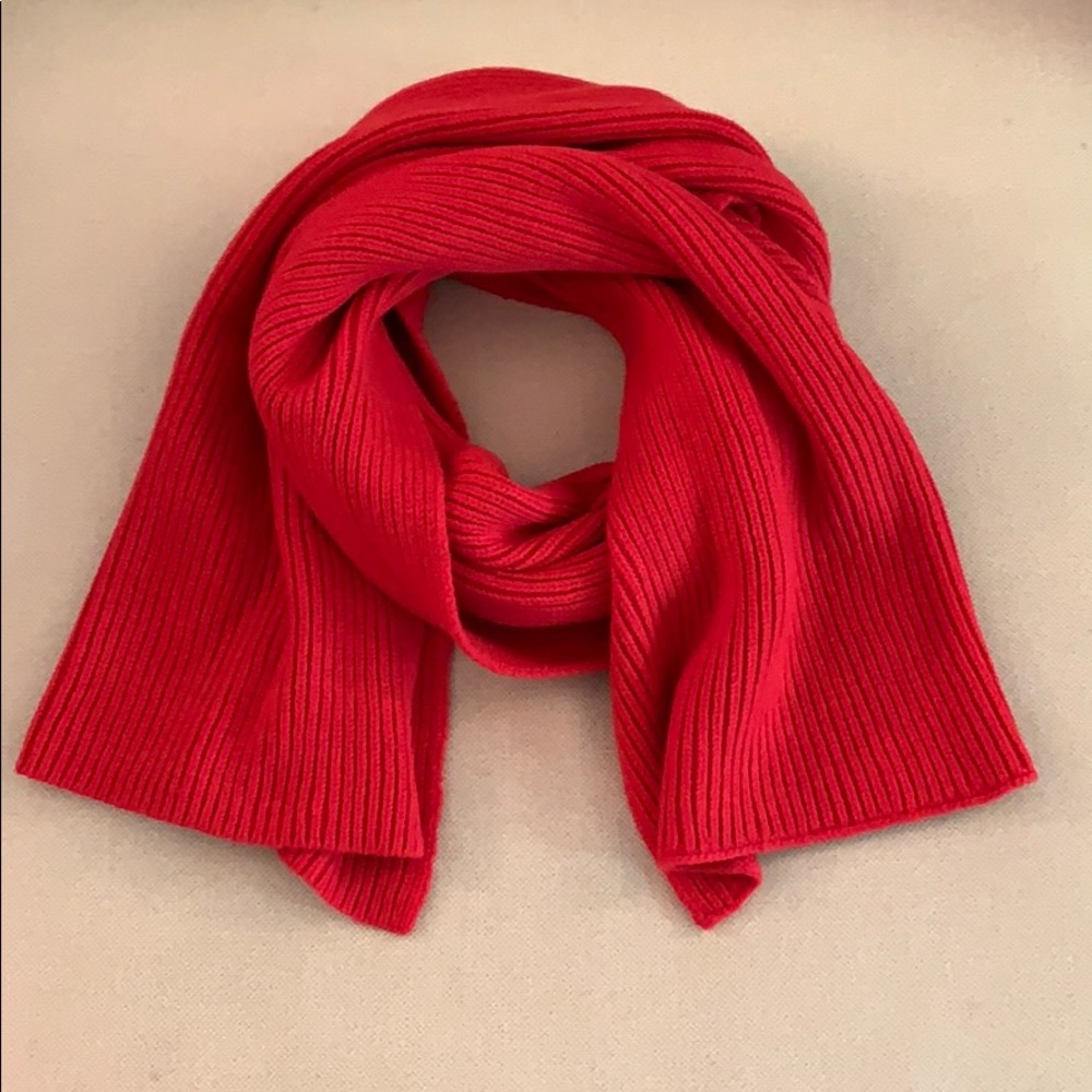 Athleta 50% wool EUC ‘Shaker Stitch’ scarf